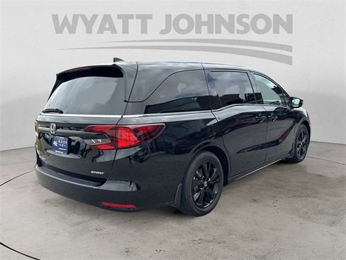 Used 2023 Honda Odyssey Sport image 5