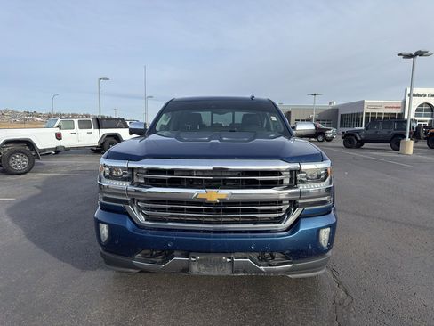 Used 2017 Chevrolet Silverado 1500 High Country image 2