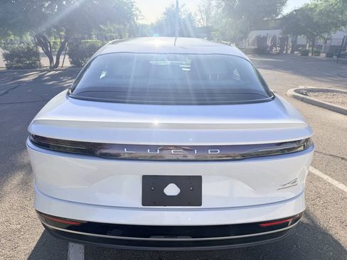 Used 2023 Lucid Air Touring AWD/4WD image 3