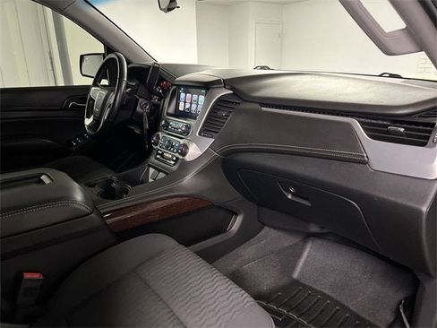 Used 2020 GMC Yukon SLE image 28