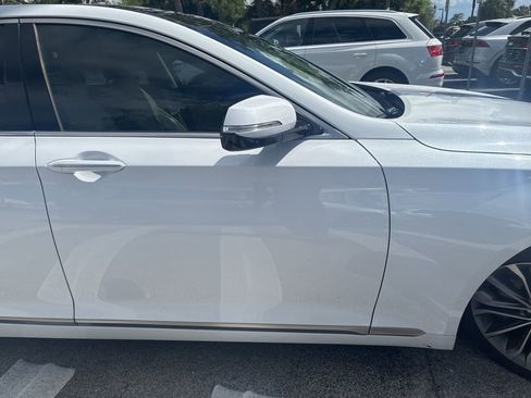 Used 2015 Hyundai Genesis 3.8 w/ Option Group 03 image 4