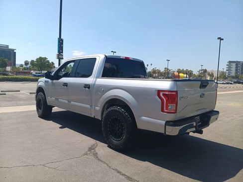 Used 2015 Ford F150 XLT w/ Equipment Group 301A Mid RWD image 7