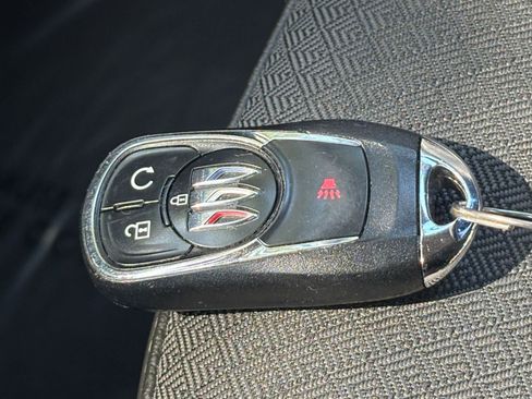 Used 2025 Buick Encore GX Preferred FWD image 21