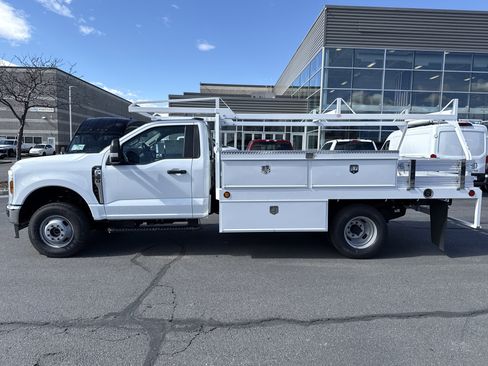 New 2025 Ford F350 XL w/ XL Chrome Package AWD/4WD image 2
