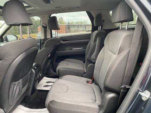 Used 2021 Hyundai Palisade SEL w/ Convenience Package image 7