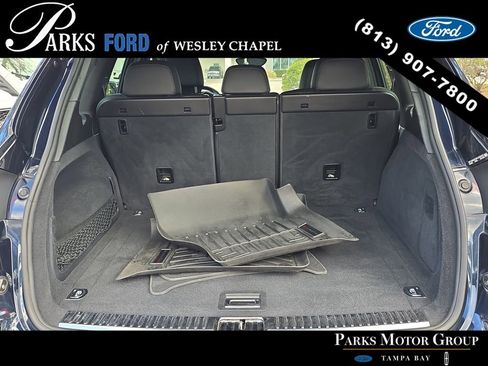 Used 2015 Porsche Cayenne S image 8