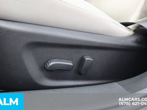 Used 2025 Nissan Altima 2.5 SV FWD image 13