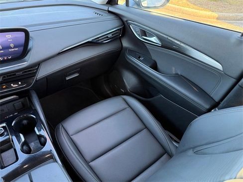 Used 2025 Buick Envision Preferred image 25