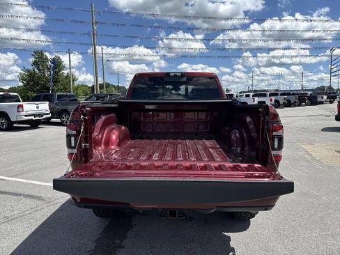 Used 2022 RAM 2500 Laramie w/ Night Edition AWD/4WD image 17