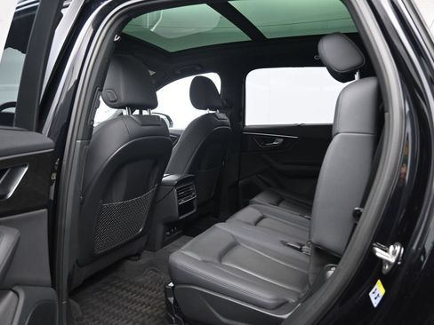 Used 2021 Audi Q7 3.0T Prestige w/ Prestige Package AWD/4WD image 25
