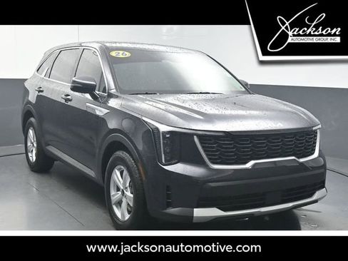 Used 2026 Kia Sorento LX FWD image 1