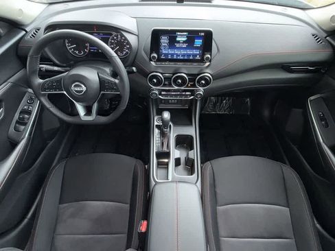 Used 2024 Nissan Sentra SR FWD image 24