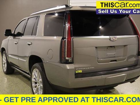 Used 2018 Cadillac Escalade Premium Luxury image 5