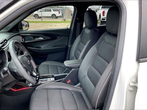 Used 2023 Chevrolet TrailBlazer RS w/ Convenience Package FWD image 18