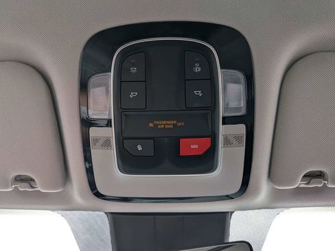 Used 2023 Hyundai Santa Fe SEL Convenience image 23