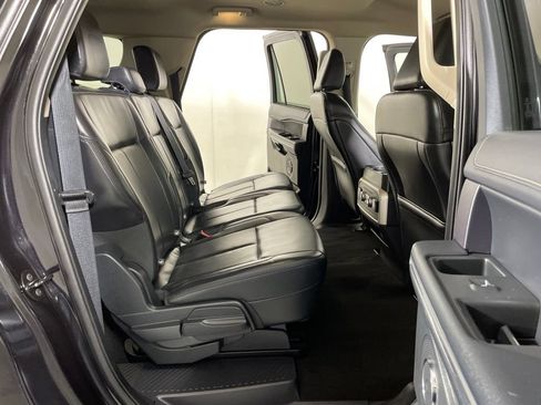 Used 2024 Ford Expedition Max XLT AWD/4WD image 23