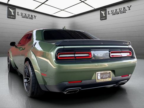 Used 2021 Dodge Challenger R/T Scat Pack RWD image 6
