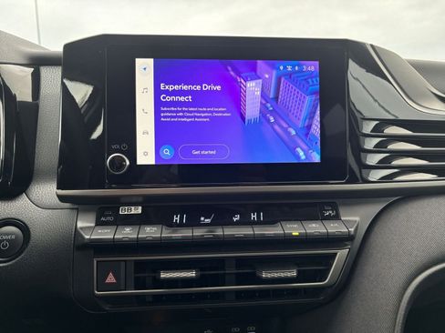 Used 2025 Toyota Camry LE image 18