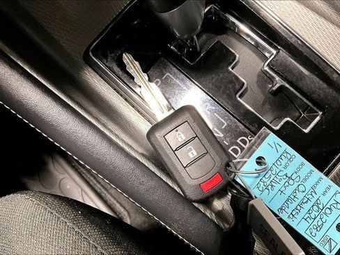 Used 2024 Mitsubishi Outlander Sport ES image 13