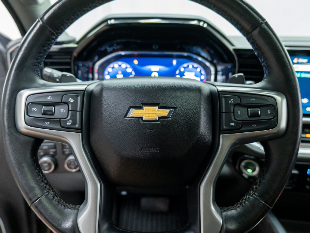 Used 2023 Chevrolet Silverado 1500 LTZ w/ LTZ Premium Package AWD/4WD image 35