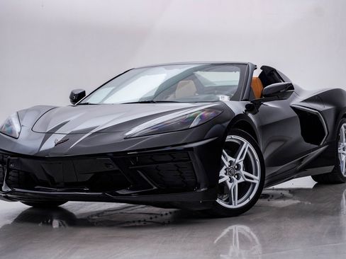 Used 2021 Chevrolet Corvette Stingray Premium Conv w/ 3LT image 1