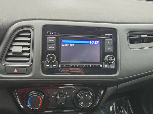 Used 2022 Honda HR-V LX image 19