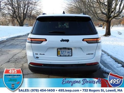 Used 2023 Jeep Grand Cherokee L Limited w/ Black Appearance Package image 4