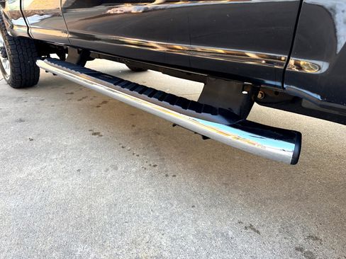 Used 2020 Ford F350 XLT w/ FX4 Off-Road Package image 38