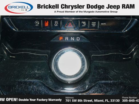 Used 2024 Jeep Wagoneer L Series II RWD image 31