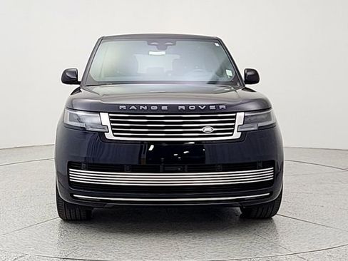 Certified 2025 Land Rover Range Rover SV AWD/4WD image 2