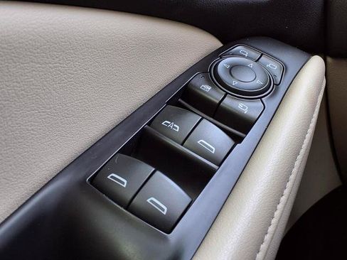 Used 2018 Buick Enclave Premium w/ Trailering Package FWD image 17