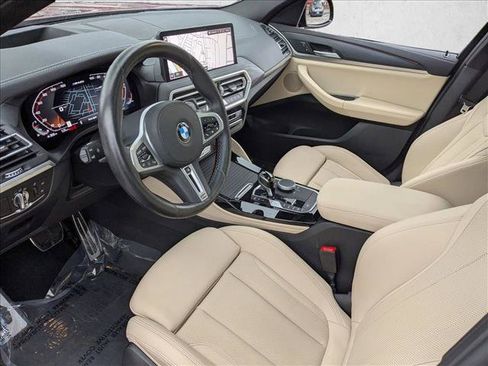 Certified 2025 BMW X4 M40i w/ Premium Package image 10