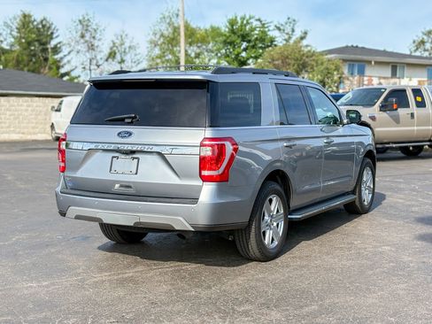 Used 2020 Ford Expedition XLT w/ Equipment Group 202A AWD/4WD image 8