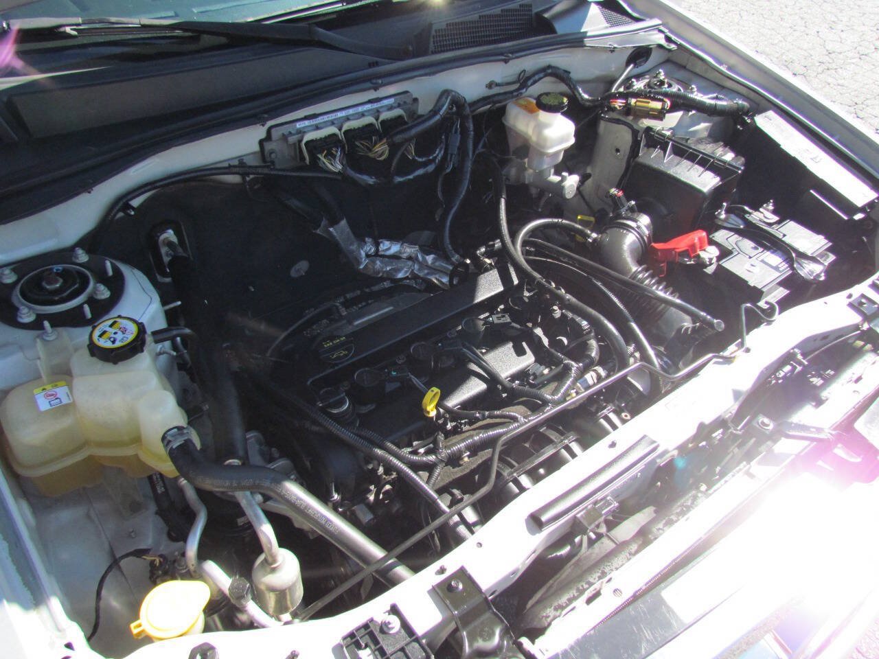 Used 2010 Ford Escape XLT FWD image 23