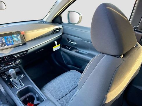 New 2026 Nissan Kicks SV w/ SV Premium Package FWD image 5