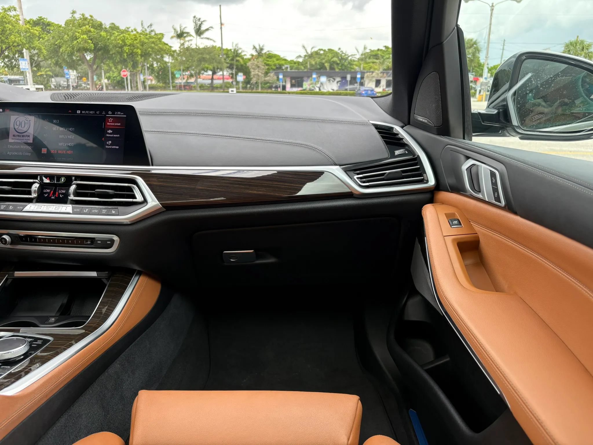 Used 2019 BMW X5 xDrive40i w/ Premium Package AWD/4WD image 33