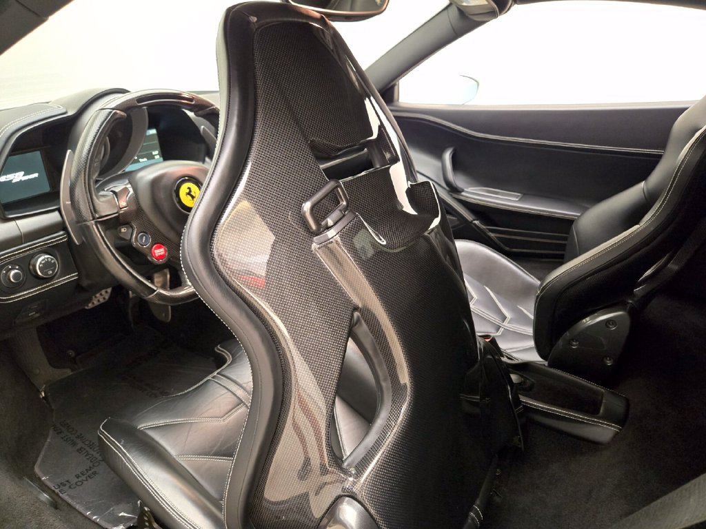 Used 2013 Ferrari 458 Spider RWD image 22