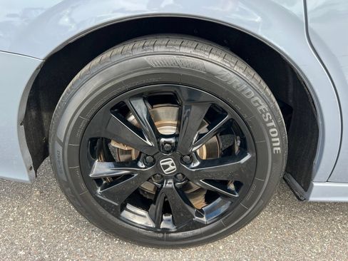 Used 2024 Honda Odyssey Sport image 13
