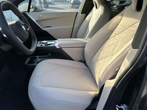 New 2026 BMW iX xDrive60 image 14