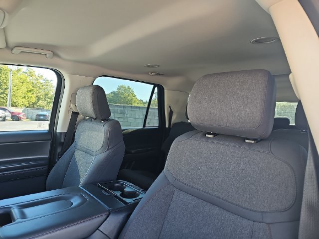 Used 2025 Ford Expedition Max Active AWD/4WD image 17