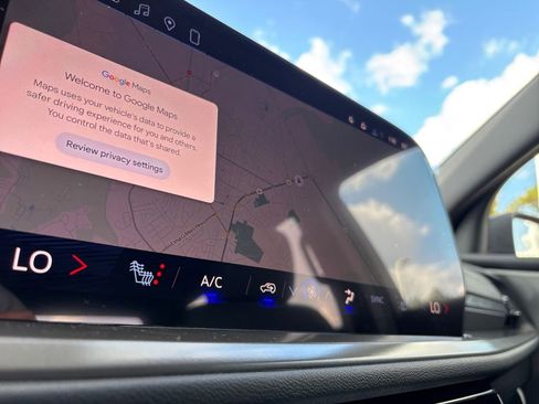 New 2026 Chevrolet Traverse LT image 6