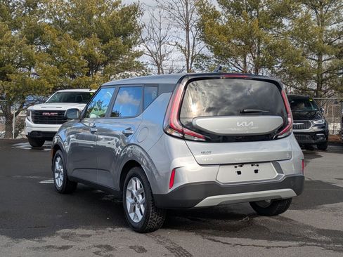 Certified 2023 Kia Soul LX w/ LX Technology Package image 6