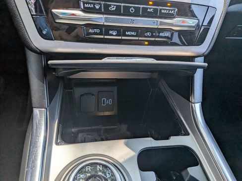 Used 2023 Ford Explorer XLT w/ Equipment Group 202A RWD image 35