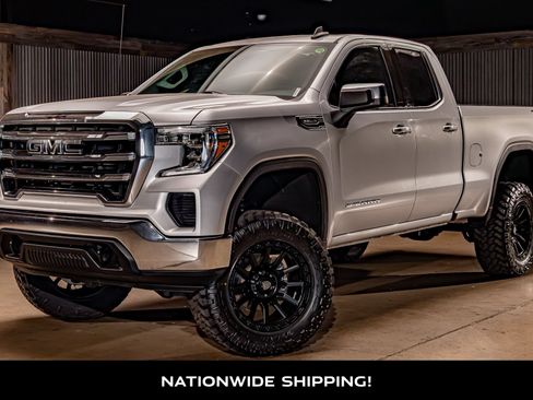 Used 2020 GMC Sierra 1500 SLE w/ SLE Value Package AWD/4WD image 4
