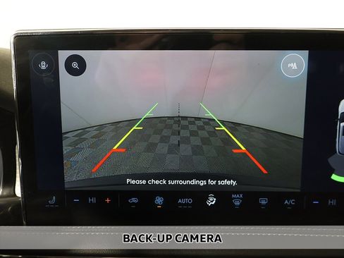 Used 2023 Lincoln Corsair Standard image 7