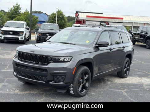 Used 2021 Jeep Grand Cherokee L Laredo AWD/4WD image 3