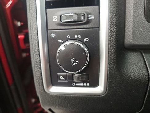 Used 2014 RAM 1500 Outdoorsman image 16