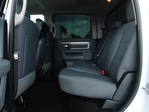 Used 2018 RAM 2500 SLT AWD/4WD image 11