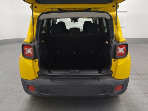 Used 2016 Jeep Renegade Latitude image 29