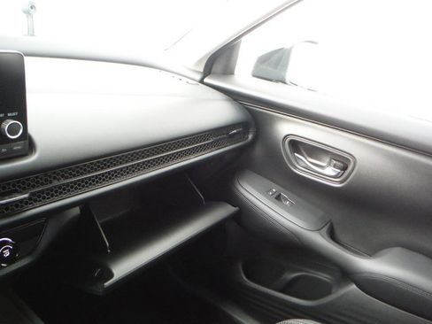 Used 2023 Honda HR-V LX image 21